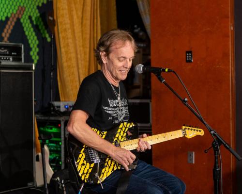 Guitar Song Writing Clinic with Derry Grehan of Honeymoon Suite