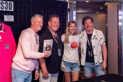 Autograph Signing Glass Tiger